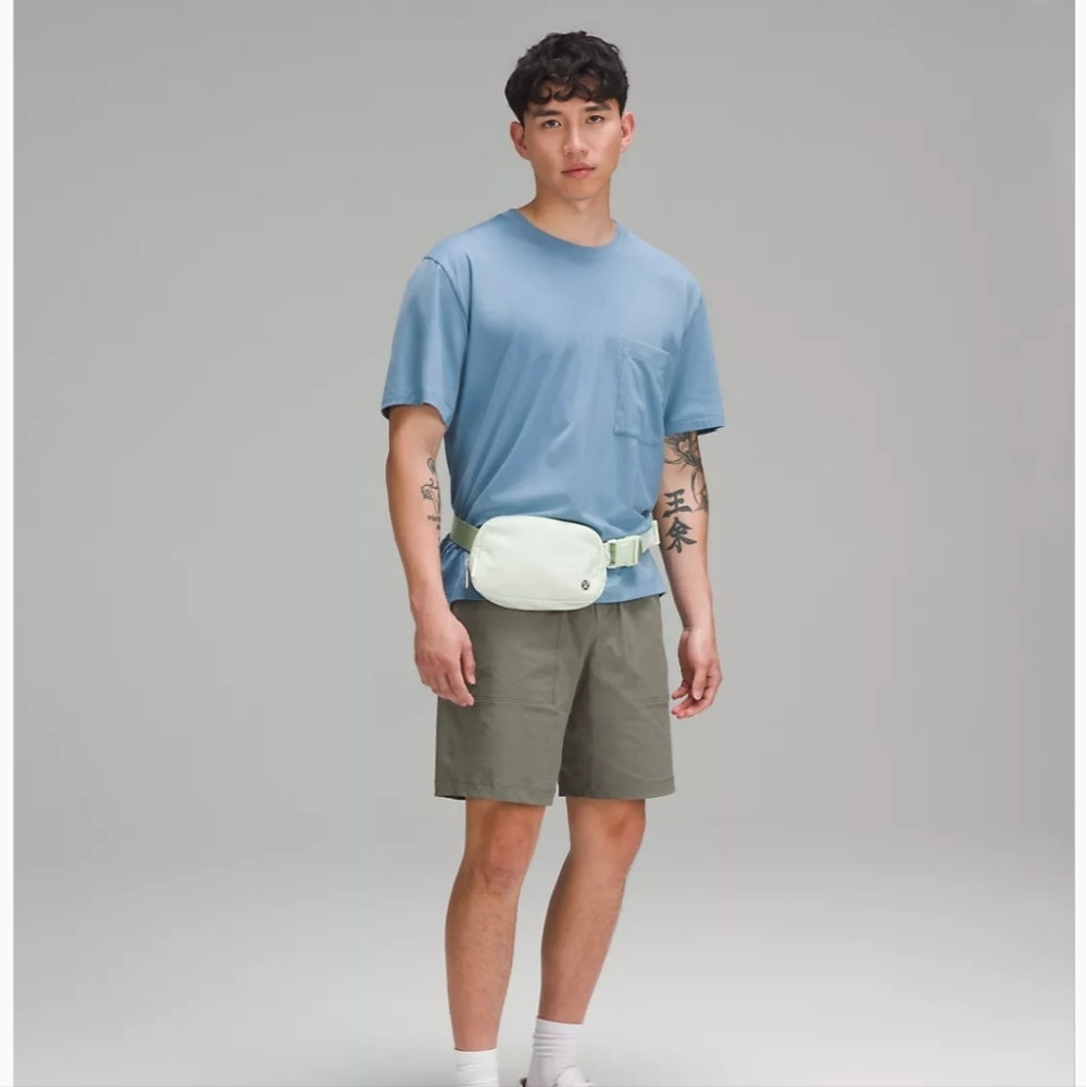 🆕️ LULULEMON EVERYWHERE BELT BAG - KOHLRABI GREEN/WHITE - Picture 6 of 12
